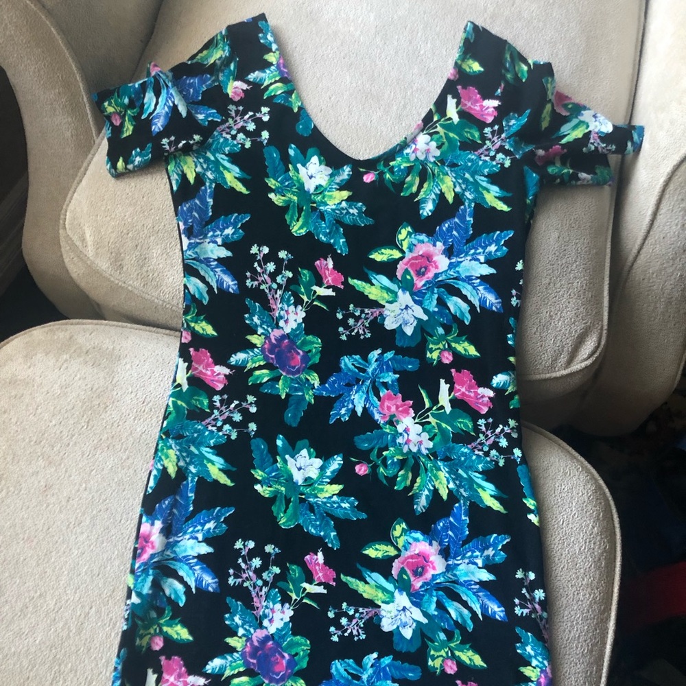 Tropical floral black mini dress H&M divided